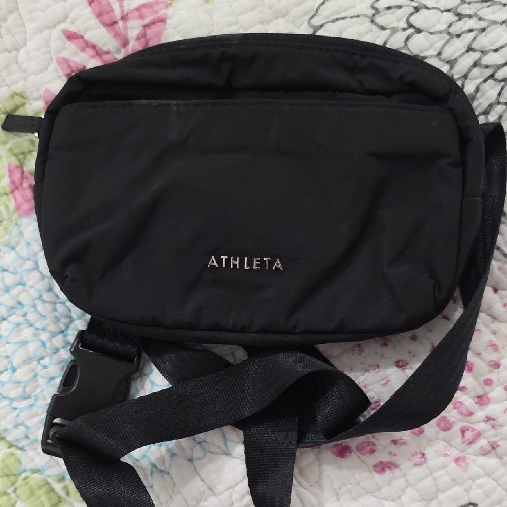 Athleta Onyx Crossbody Bag